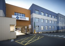 Stavba centrálního příjmu si vyžádá další provozní změny v areálu Pardubické nemocnice