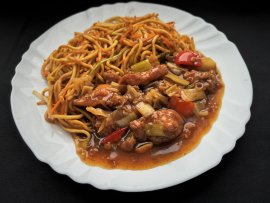 Kuřecí kung-pao a čínské nudle