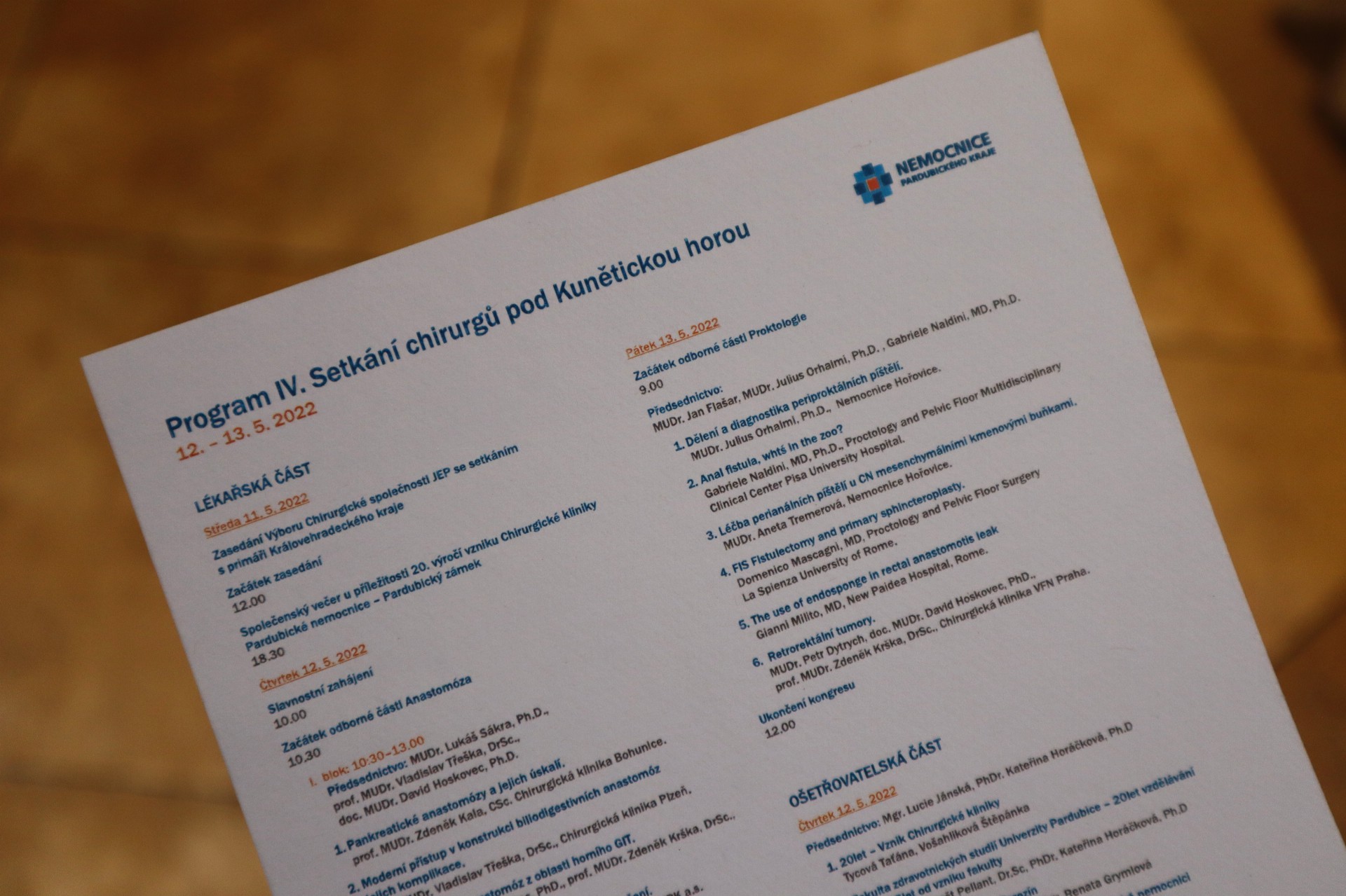 Chirurgové se po dvouleté odmlce scházejí pod Kunětickou horou