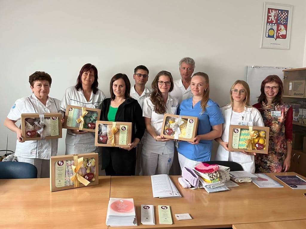 Memoryboxy ve Svitavské nemocnici pomáhají těm, co přišli o miminko