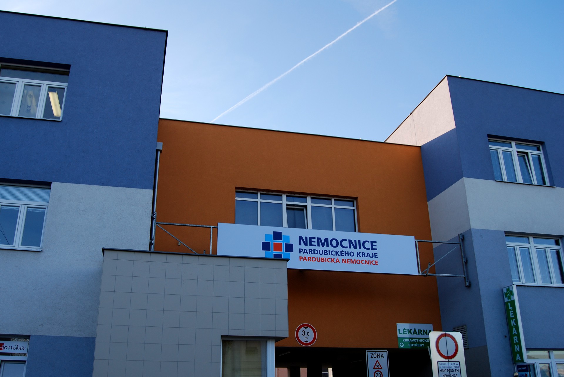 Zábor části náměstí omezí na jeden den vjezd do Pardubické nemocnice