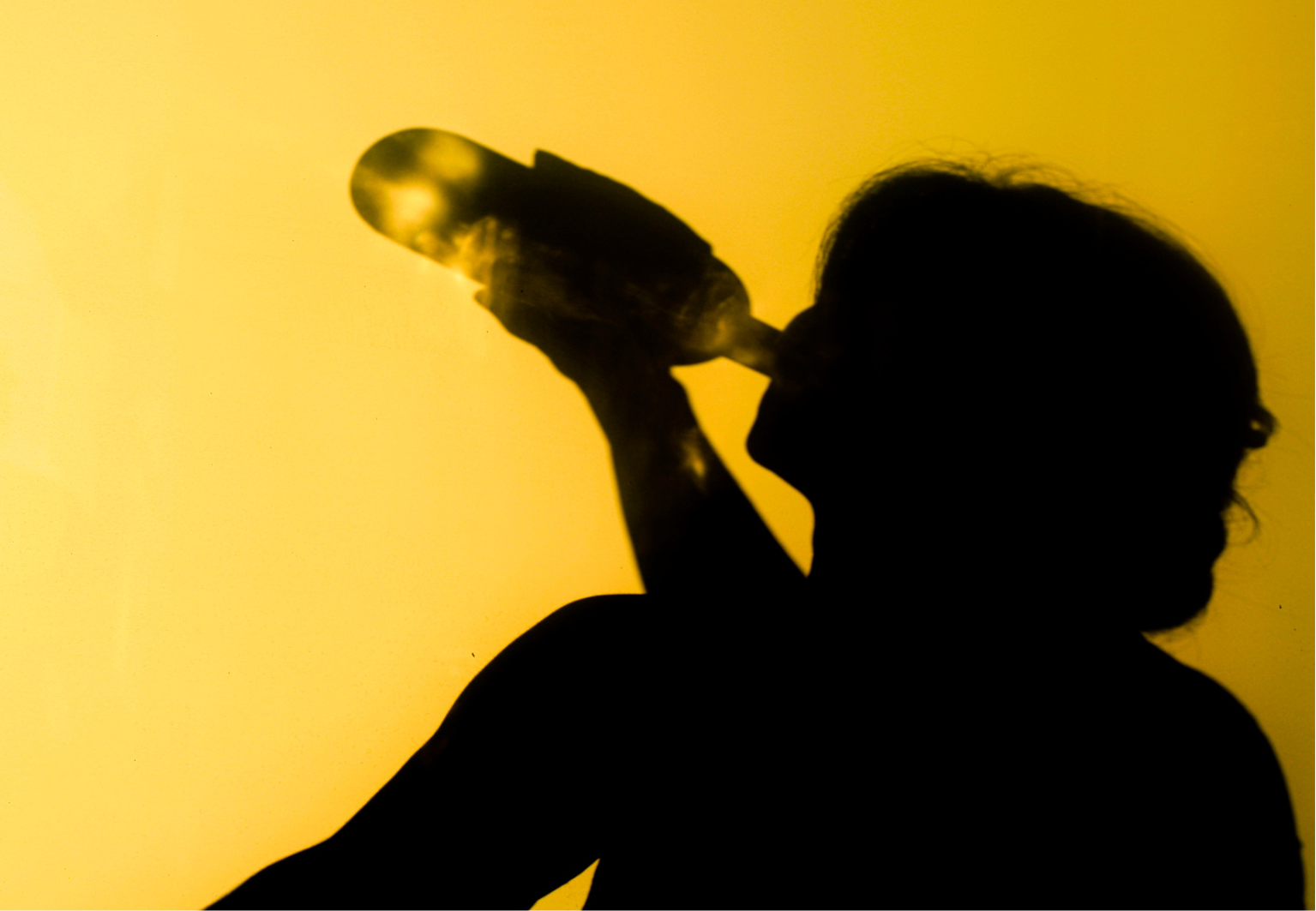 V Česku pije alkohol denně zhruba 10 % dospělých. Přibývá závislých žen