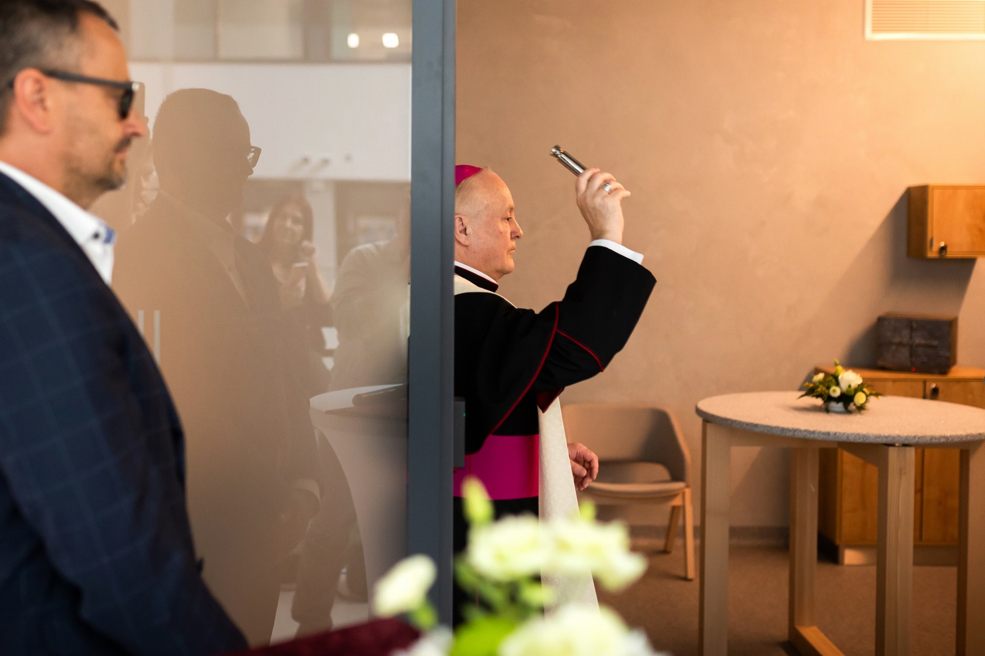 Nemocnice Pardubického kraje otevřela Tichou místnost – nový duchovní prostor pro pacienty, zaměstnance i veřejnost