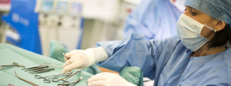 Chřipka zasáhla i zdravotníky, Chrudimská nemocnice odkládá plánované operace